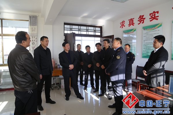 省食药监局考核正宁县2016年度食品药品安全目标责任完成情况