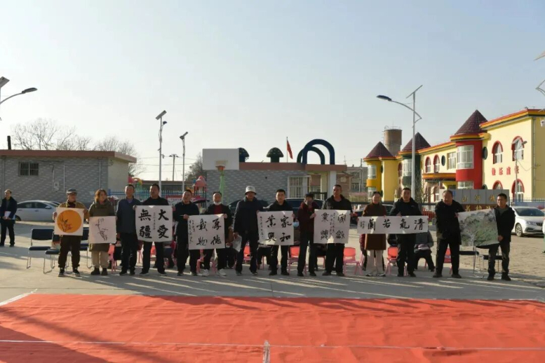 正宁县举办“文化浸润民心 关爱传递温情”文化进社区活动