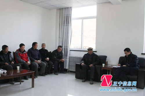 张龙杰到党的群众路线教育实践活动联系点调研