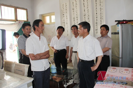 副市长胡旭晟调研我县金融产业发展情况