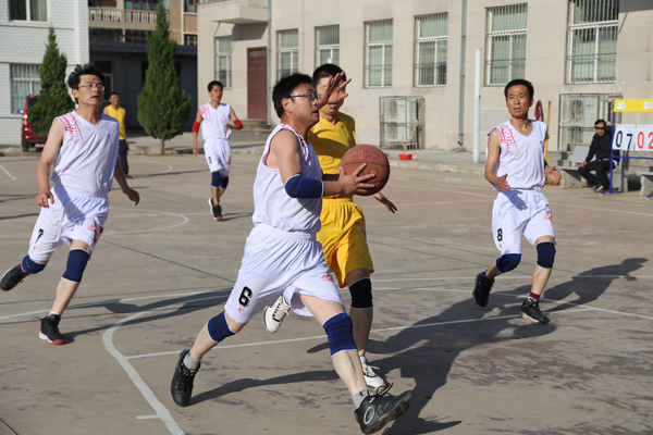 正宁县举办党群机关“迎国庆”职工运动会