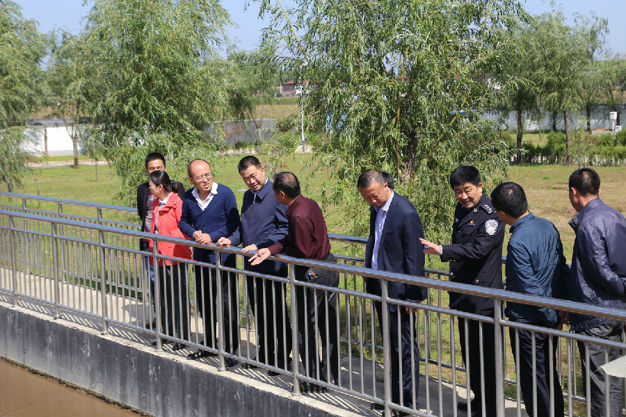 IMG_9707.JPG 张龙杰节前督查安全生产及公共安全工作