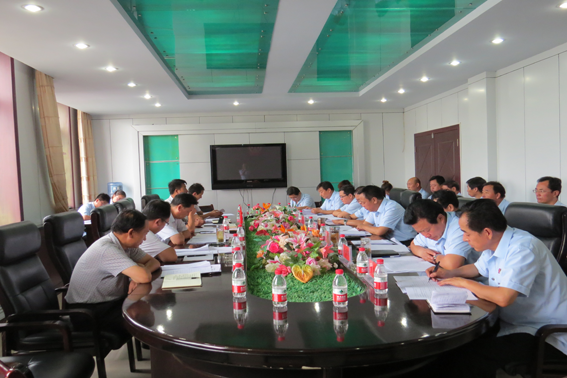 马光荣指导县法院领导班子专题民主生活会