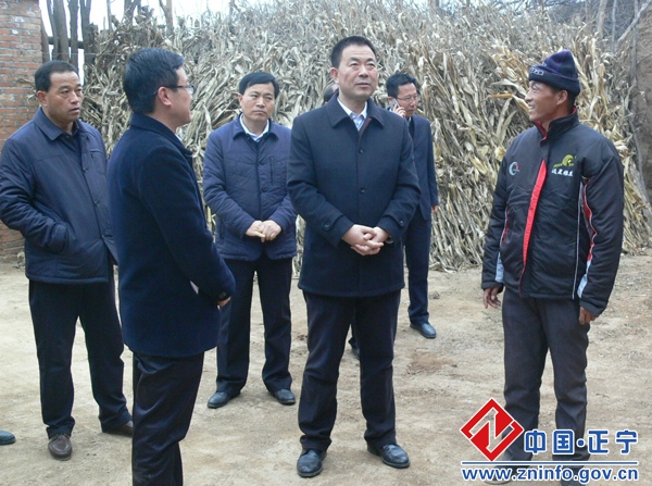 张龙杰赴松树坪村调研精准扶贫精准脱贫工作并看望慰问贫困群众