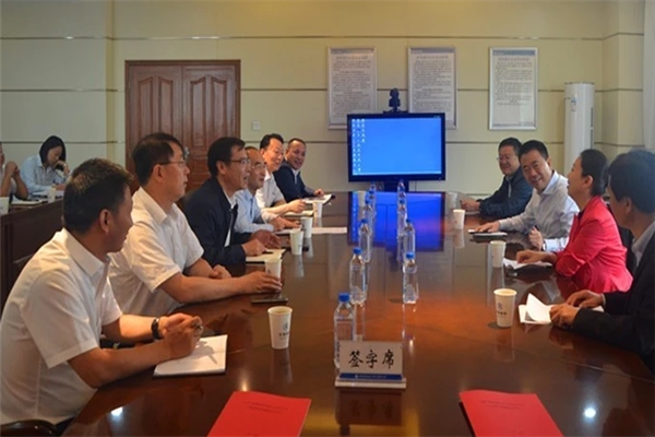 正宁县人民政府与甘肃建投六建集团签订产业发展全面战略合作协议