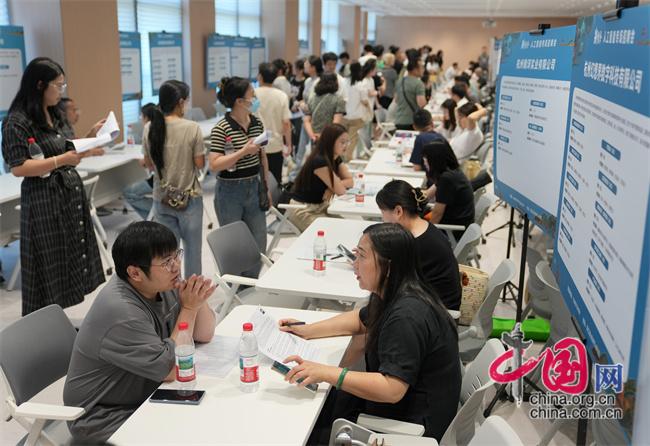 “不缴社保约定无效”今起实施 一文读懂被误解的“强制社保”