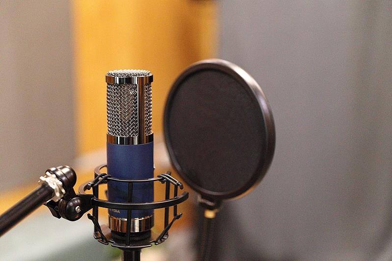 AI“魔改”视频博流量 背后暗藏哪些法律风险？