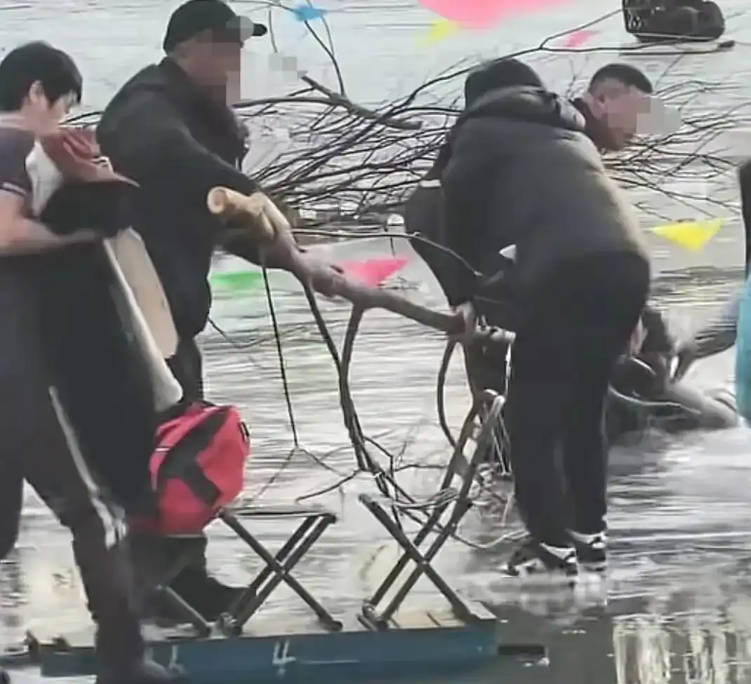 野冰别碰！气温回暖冰面 “瘦身”来自春天的“官方劝退”