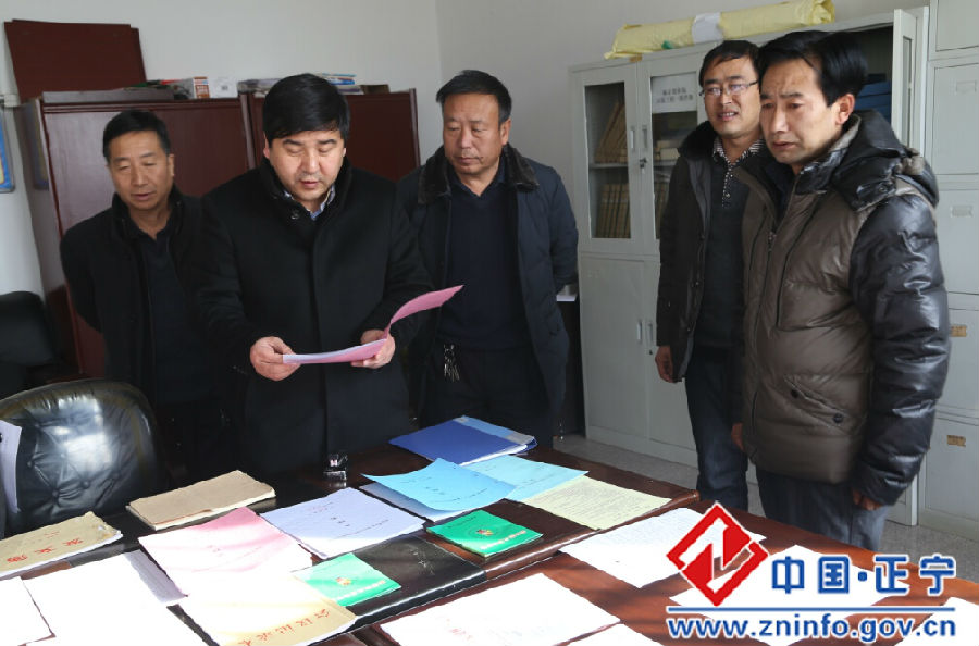 曹育铮督查全县森林防火工作