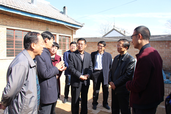侯文彬来我县调研农村婚嫁彩礼