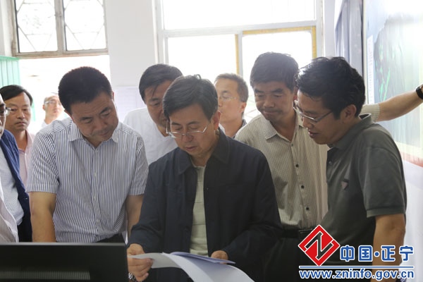 4.jpg 董建镇督查正宁县双联精准扶贫和美丽乡村建设工作