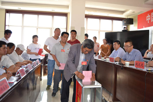 2.jpg 共襄盛会谋发展 奋力崛起谱新篇——中共永正镇第一次党代会胜利召开