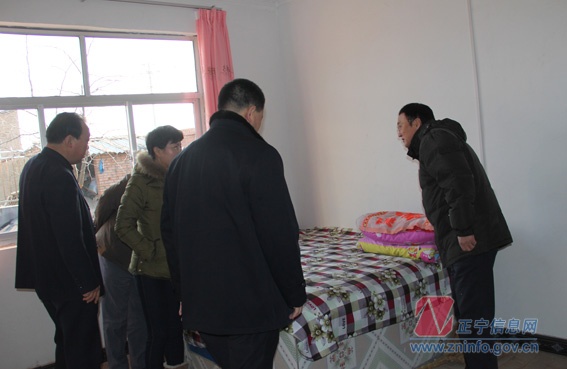 省残联副理事长杨润泉来我县调研残疾人工作