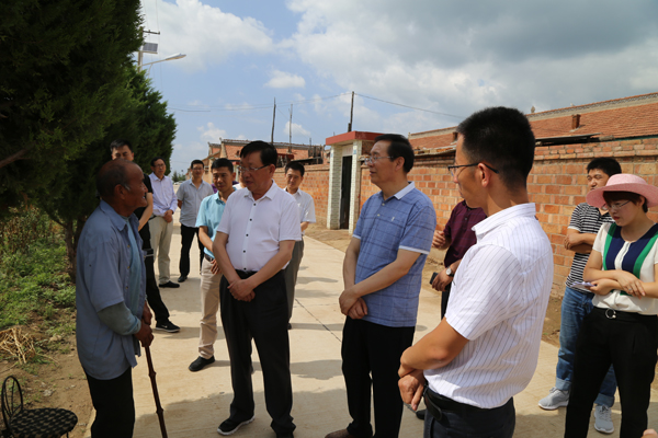 市人大常委会脱贫攻坚常态化监督性督查组来我县开展督查