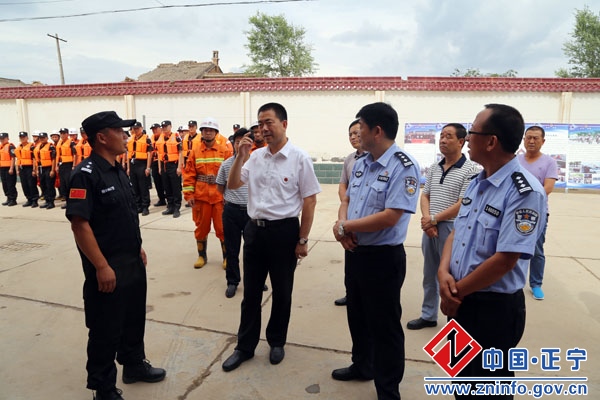 张龙杰督查防汛减灾工作