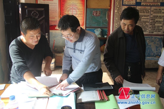 省安委会安全生产督查组来我县督查安全生产工作