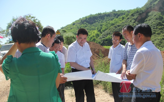 张龙杰督查全县水利项目建设和防汛工作