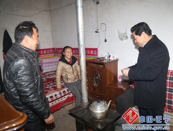 袁喜言 石芳开展“两节”慰问活动