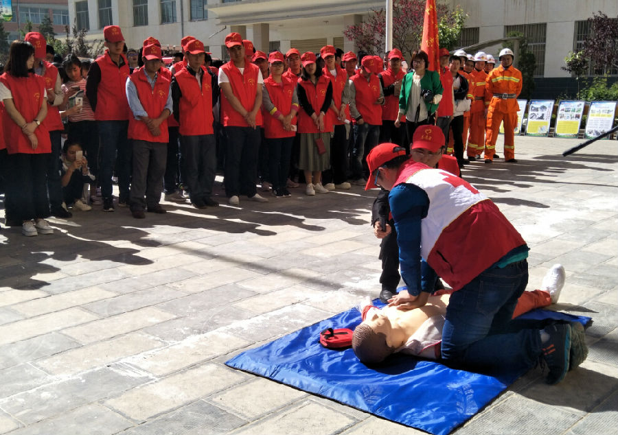 QQ截图20170512145124.jpg 正宁县开展地震应急疏散演练与防震减灾宣传活动