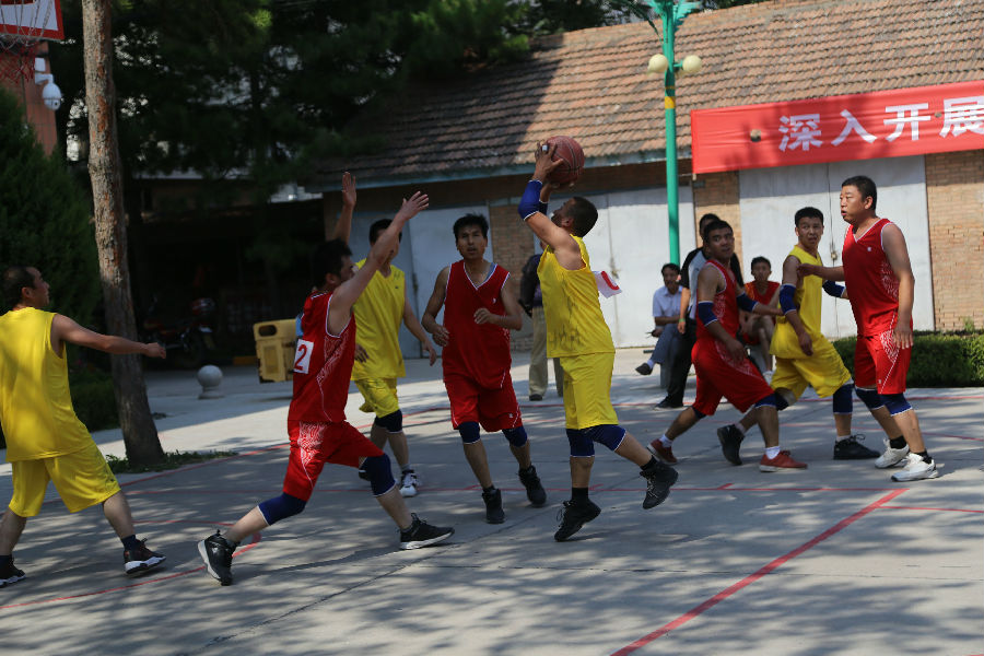 县政府机关秋季运动会赛场掠影