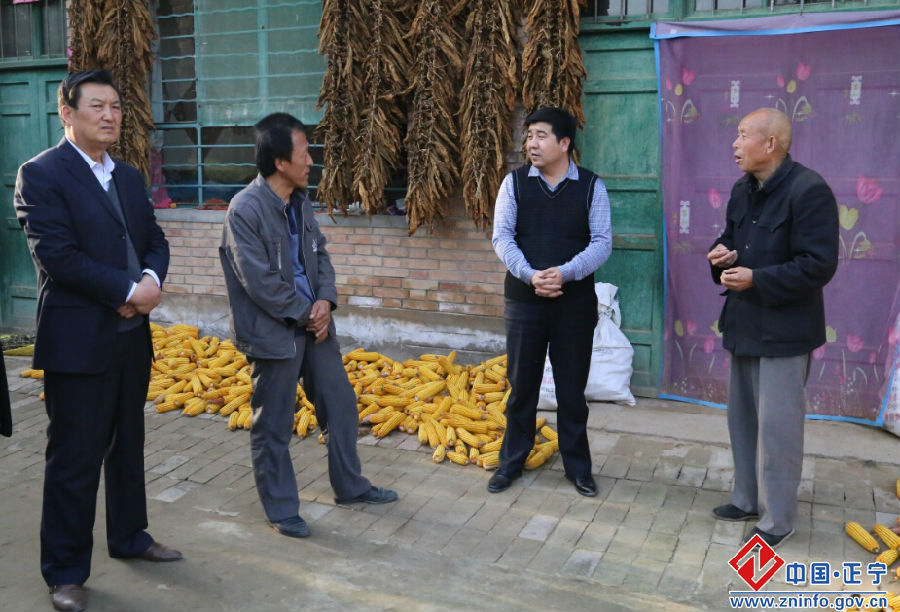 曹育铮深入永正乡、永和镇开展“走进贫困村共度扶贫日”主题实践活动