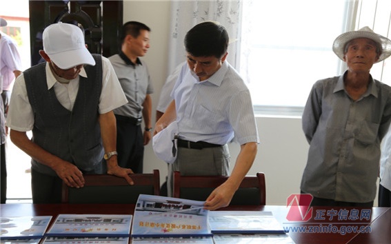 县委、县政府组织老干部代表观摩全县经济社会发展和重大项目建设