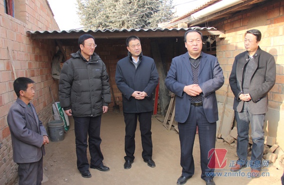 省残联副理事长杨润泉来我县调研残疾人工作