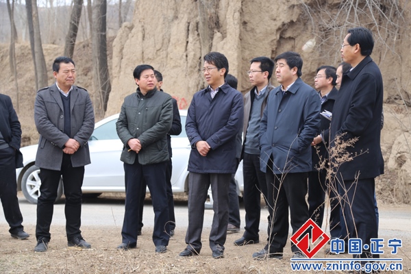 20150316045942828.jpg 段登云 曹育铮督查全县春季农业生产工作