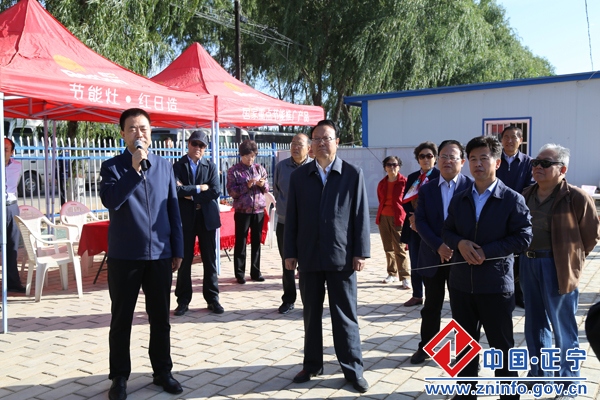 省委老干部局组织省级老同志来我县参观考察