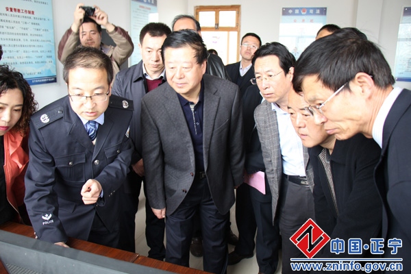 20170406030159278.jpg 市政协调研我县司法所建设情况