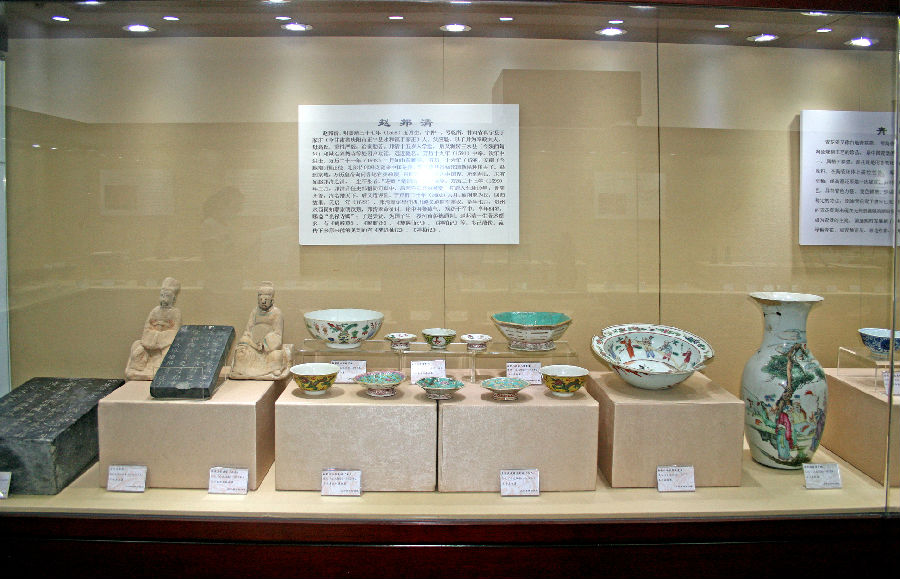 正宁县博物馆文物展厅正式对外免费开放