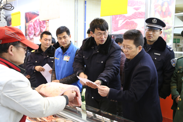 张星利督查商贸流通领域安全生产工作