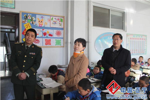 001.jpg 李连才督查正宁县学校安全及校园周边环境综合治理工作