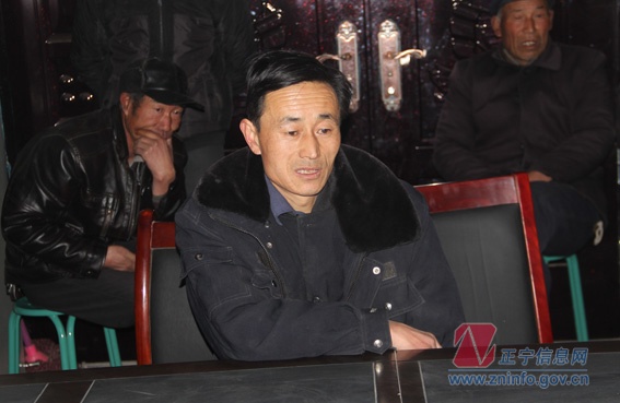 曹育铮深入永和镇群众路线教育实践活动联系点调研