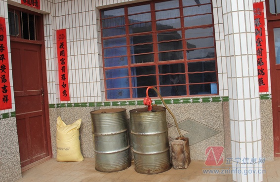 张龙杰在湫头乡湫头村开展“双联”活动