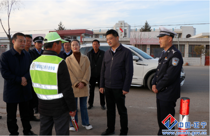 王光龙调研全县交通安全和交警工作