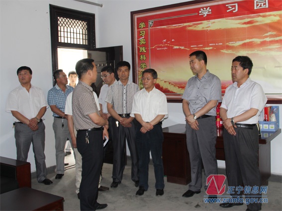 副市长胡旭晟调研我县金融产业发展情况