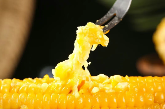 玉米最营养的部位原来是这里！很多人都浪费了