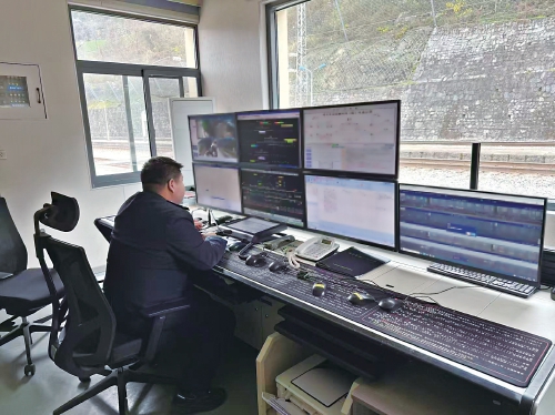 蜀河站小站不“小”